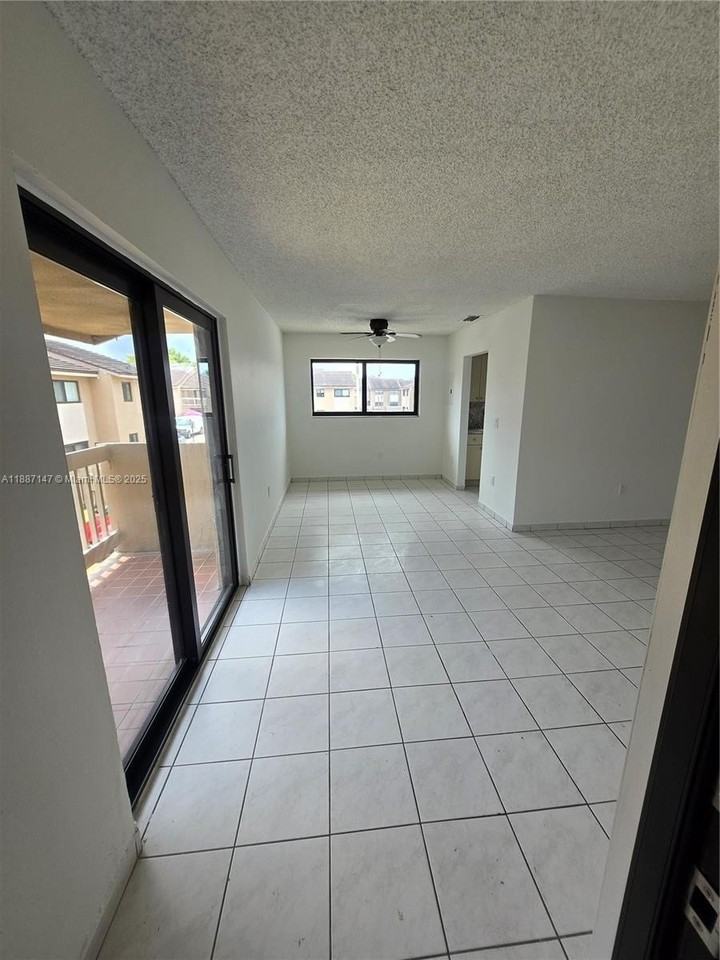 15425 Southwest 80th Street #205-12 - Photo 4 of 22