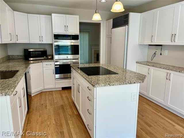 7663 Danbury Cir - Photo 7 of 30