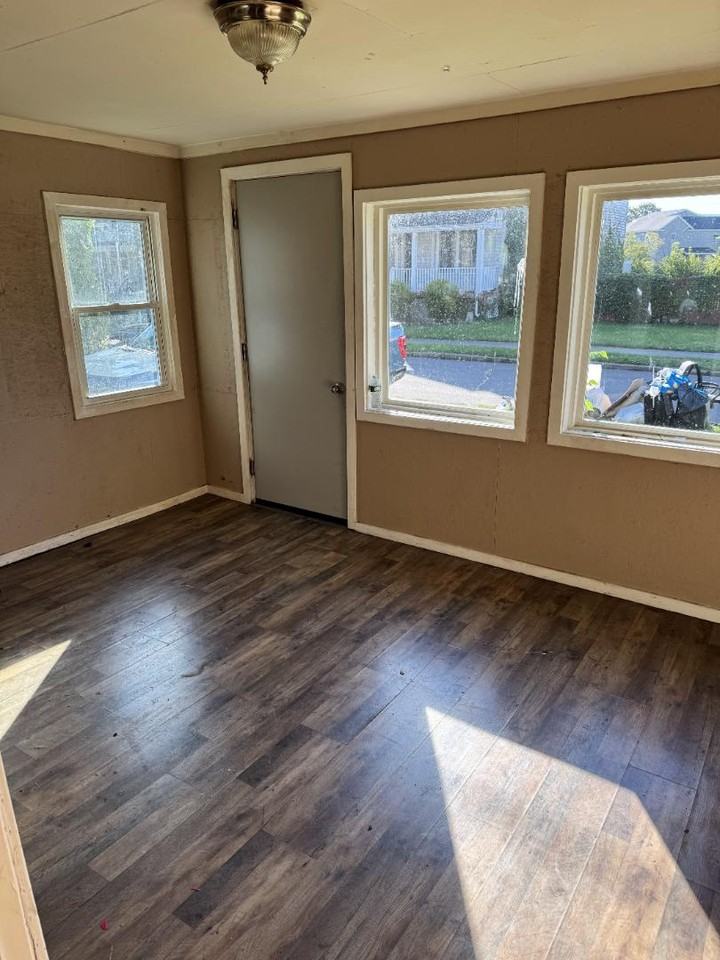 28 Ransom St - Photo 2 of 11