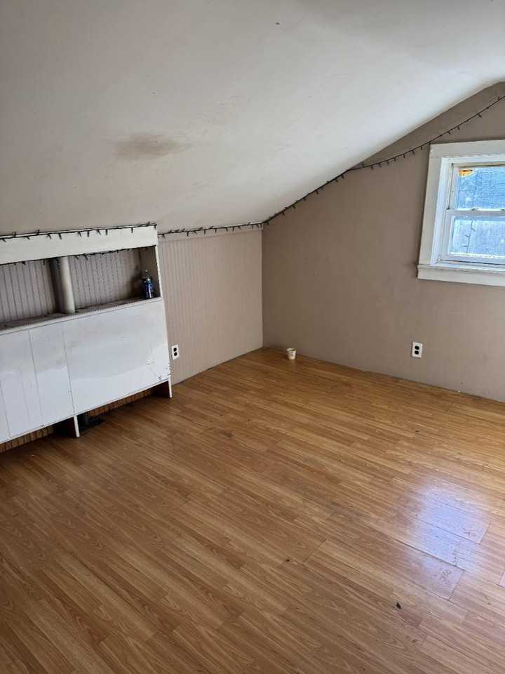 28 Ransom St - Photo 3 of 11