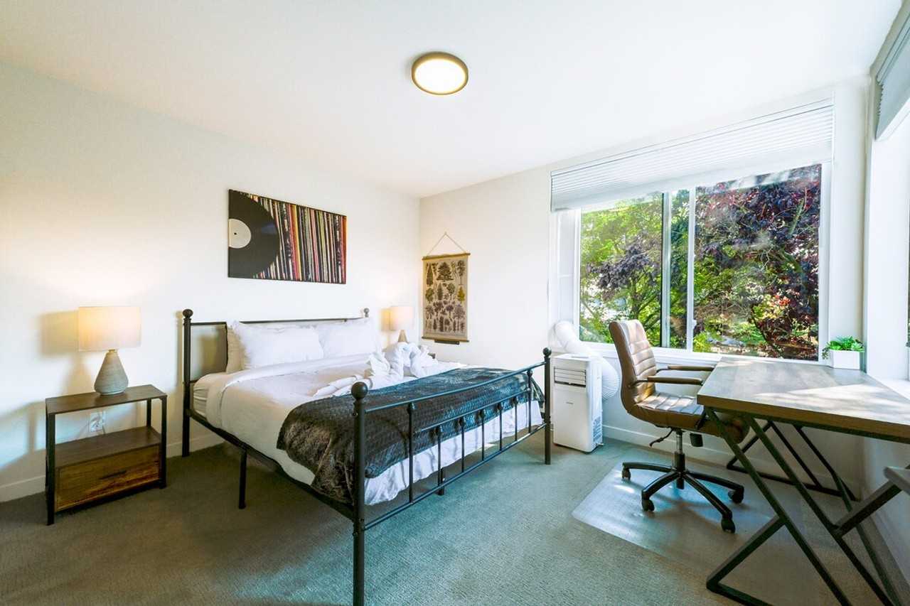 4308 Wallingford Ave N #1035902P - Photo 6 of 50