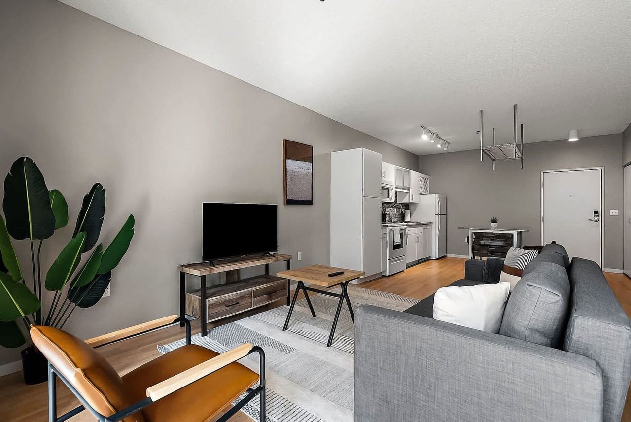 225 Portland Ave #1250939P - Photo 2 of 41