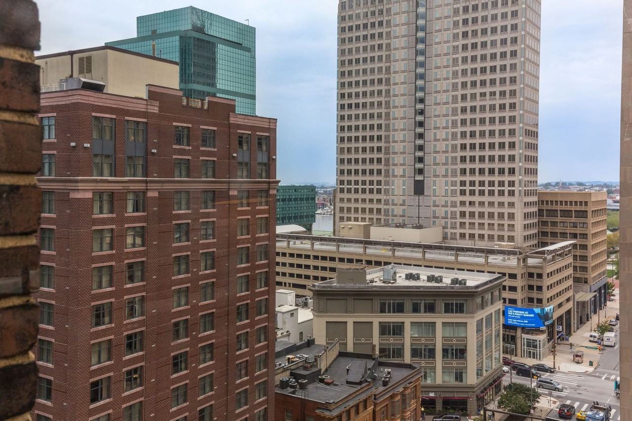 10 Light Street - Photo 2 of 50