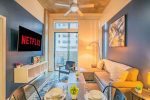 featured image of 915 N 4th St