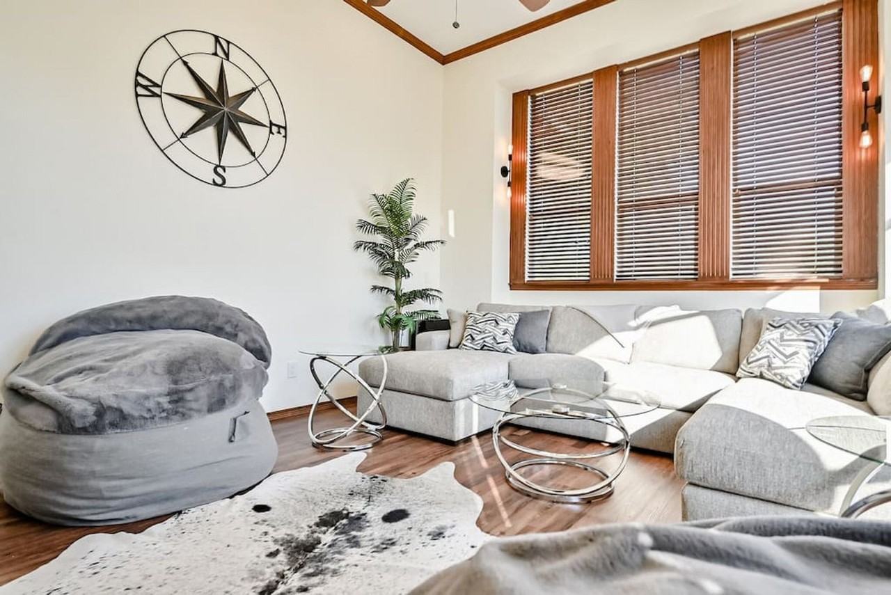 811 Mallard Pointe Dr #1301582P - Photo 4 of 50