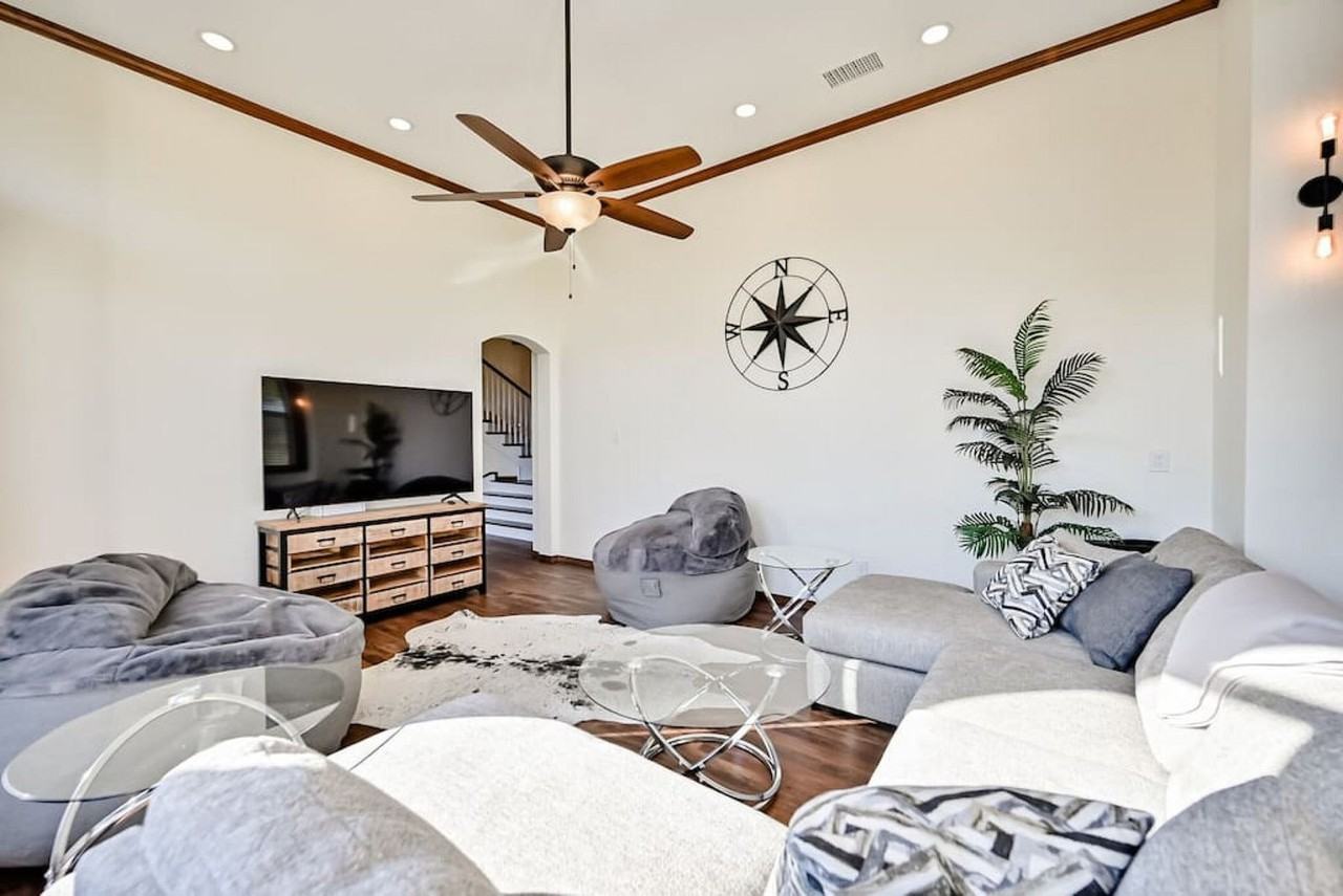 811 Mallard Pointe Dr #1301582P - Photo 6 of 50