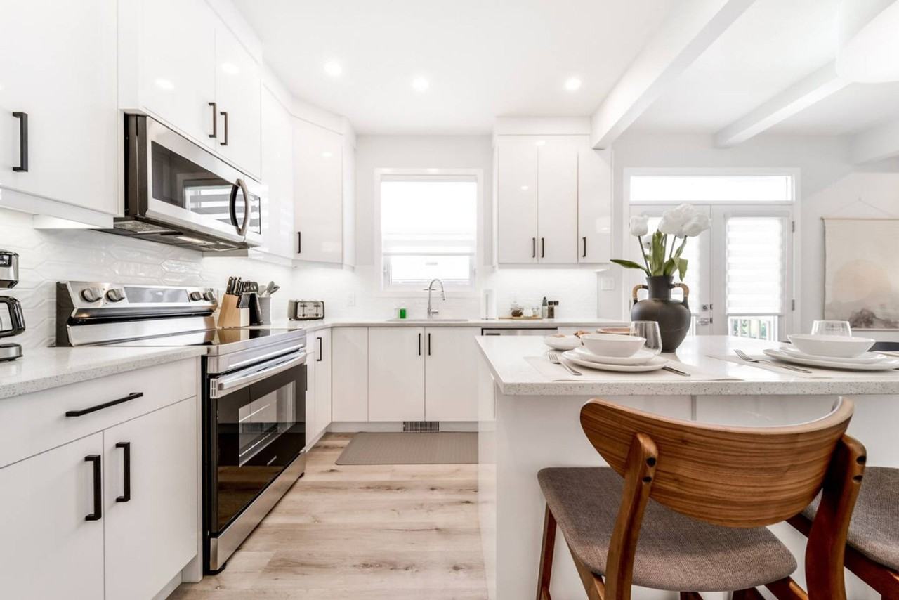 15809 97 Avenue Northwest - Photo 2 of 130