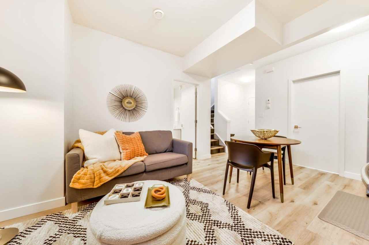 15809 97 Avenue Northwest - Photo 3 of 130