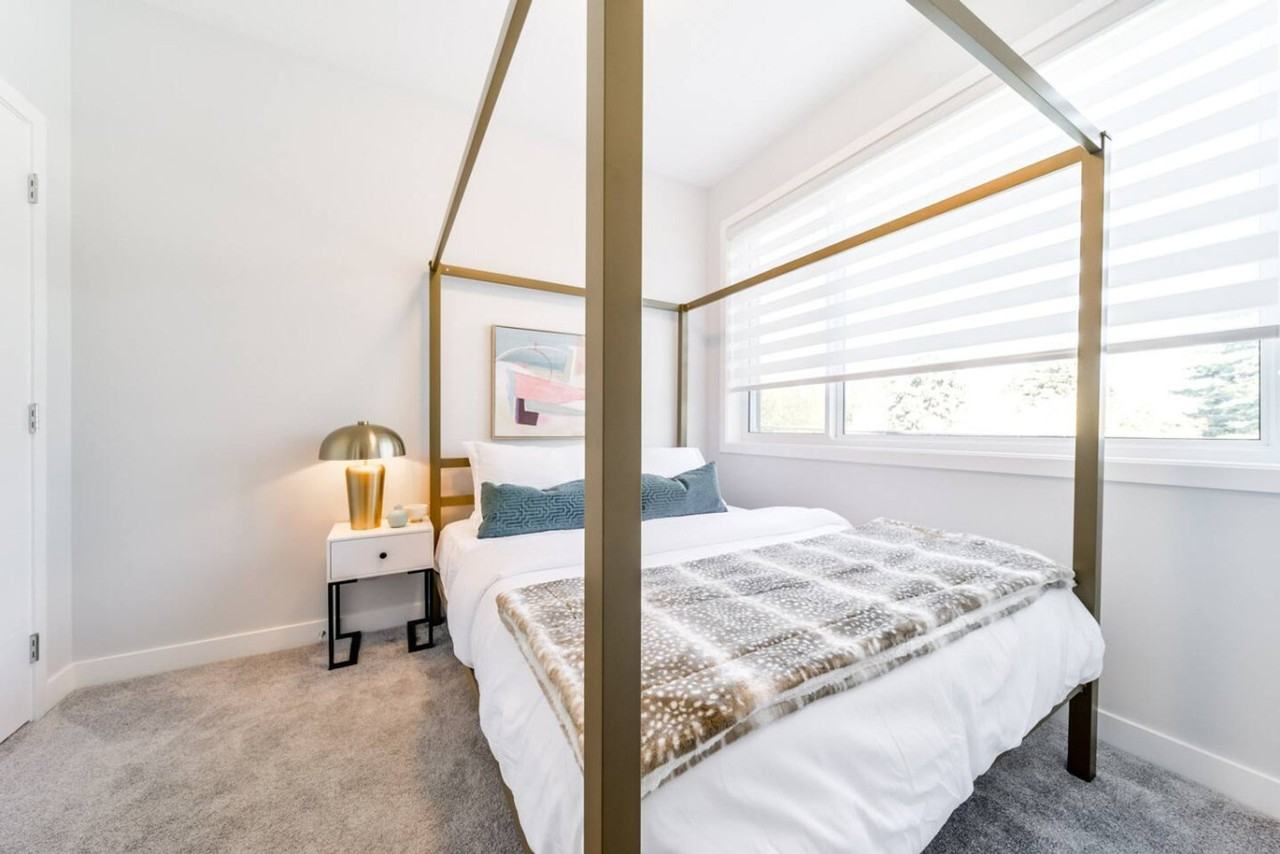 15809 97 Avenue Northwest - Photo 4 of 130