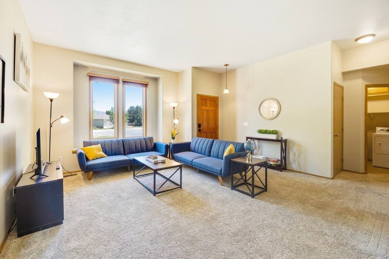 2416 South Tiger Lily Drive #1308975P - Photo 2 of 31