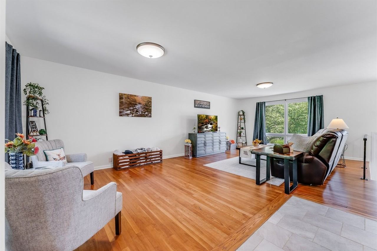 521 Woodhaven Dr #1308987P - Photo 4 of 48