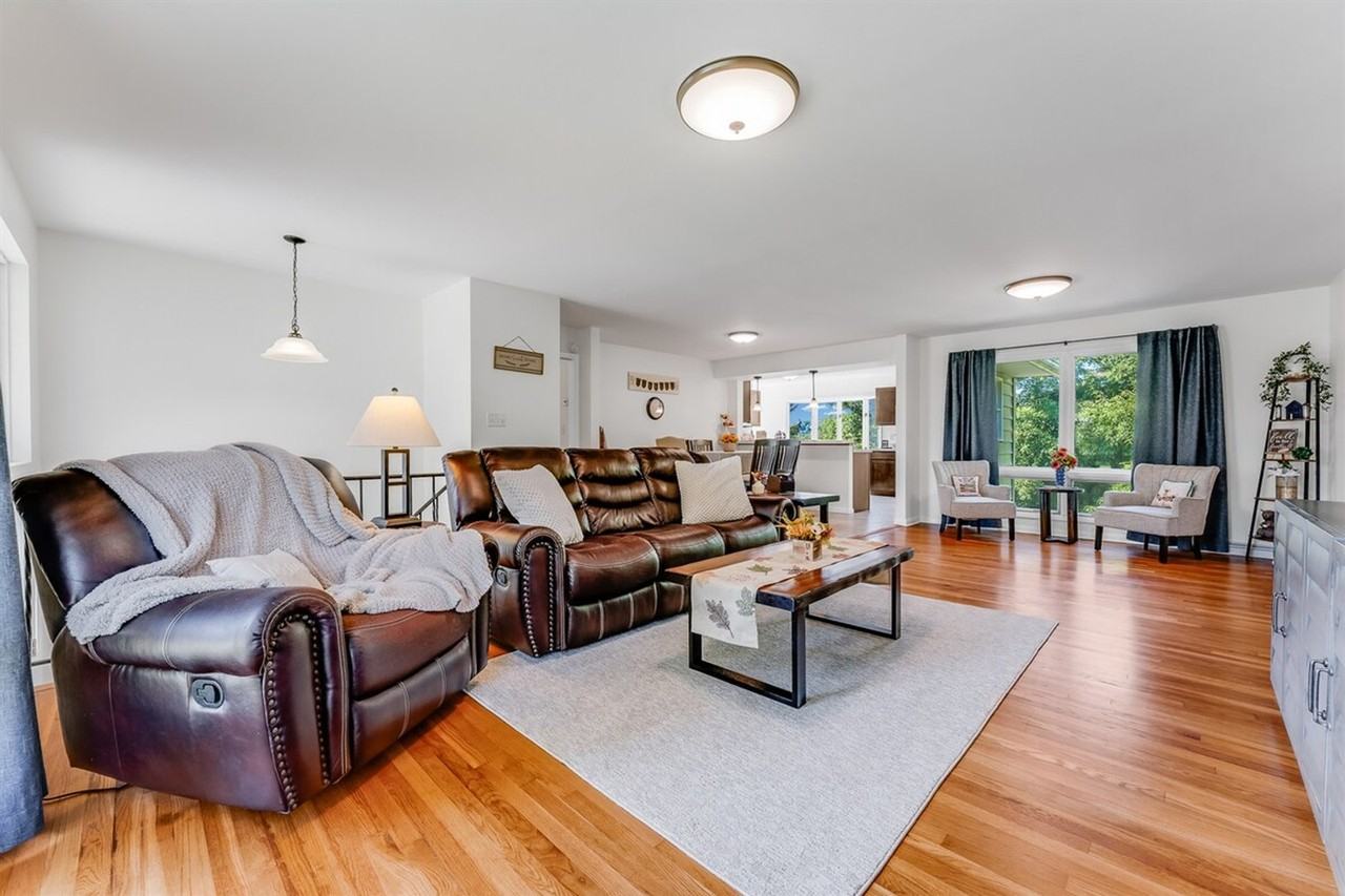 521 Woodhaven Dr #1308987P - Photo 5 of 48