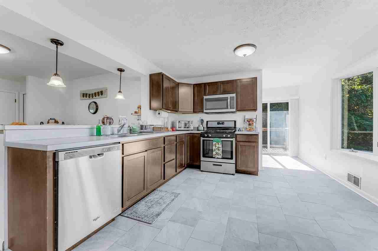 521 Woodhaven Dr #1308987P - Photo 7 of 48