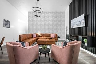 337 Sanders St - Photo 1 of 1
