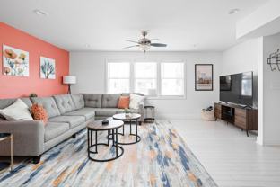 325 Sanders St - Photo 1 of 1
