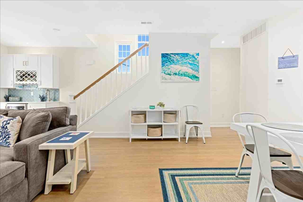 1 N Austin Ave #1308998P - Photo 4 of 50