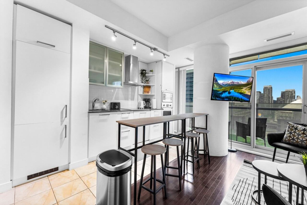 16 York St #1313354P - Photo 7 of 44