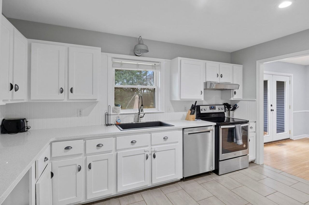 218 Brandon Rd #1312617P - Photo 3 of 13