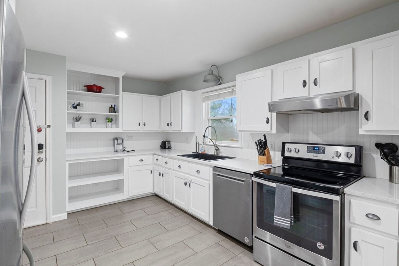 218 Brandon Rd #1312617P - Photo 4 of 13