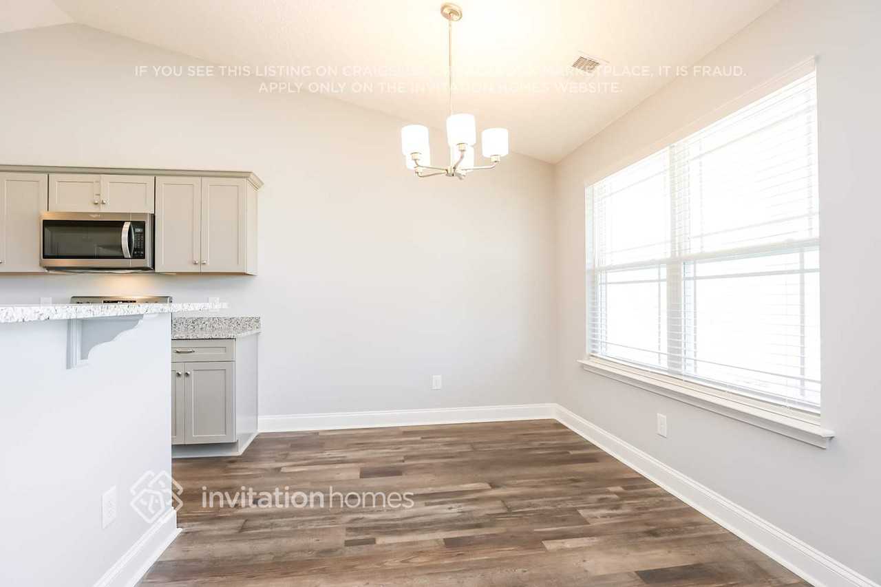 354 Green Hills Drive - Photo 3 of 16