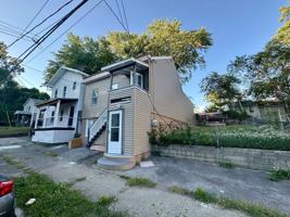 featured image of 55 Emmett St ##2