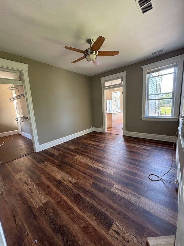 3047 Riverside Drive - Photo 6 of 14