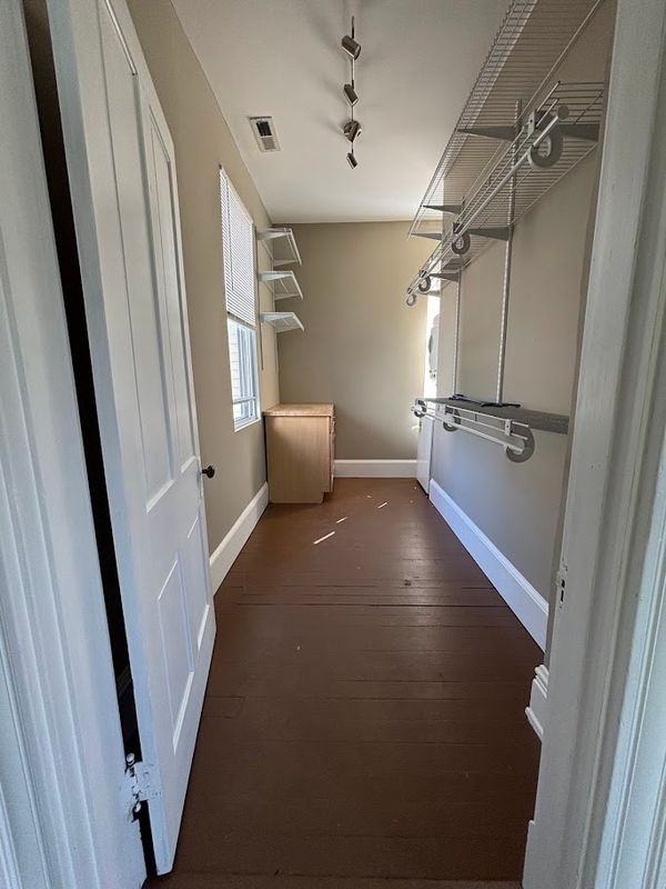 3047 Riverside Drive - Photo 7 of 14