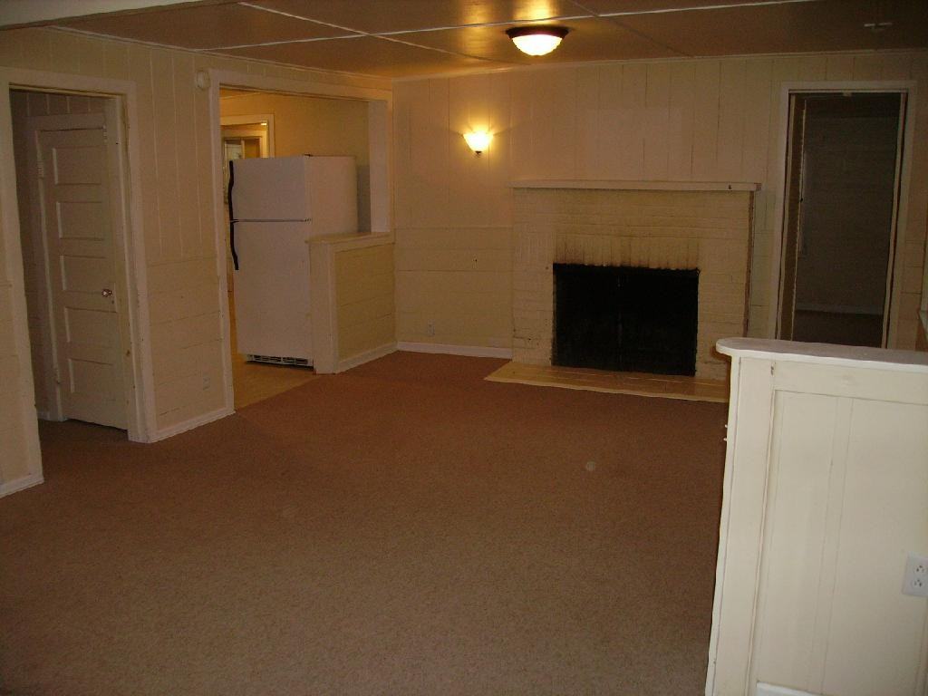 6436 SW Fleet Ave - Photo 3 of 7