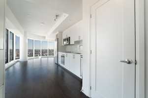 featured image of 805 Carling Ave