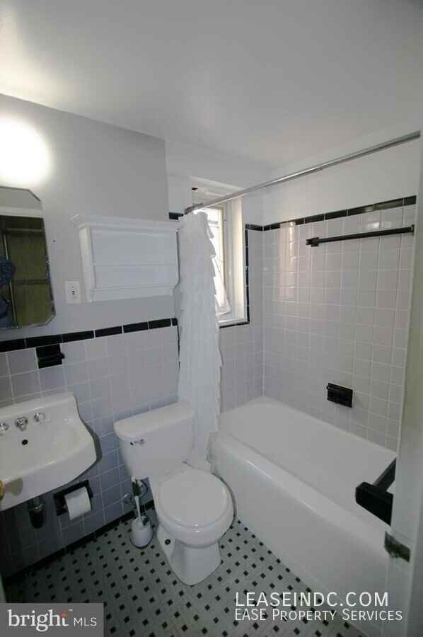 5315 Connecticut Avenue Northwest #209 - Photo 6 of 15