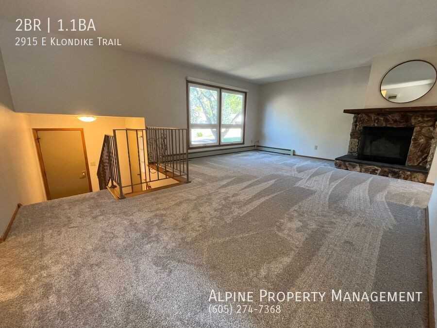 2915 East Klondike Trail - Photo 3 of 28