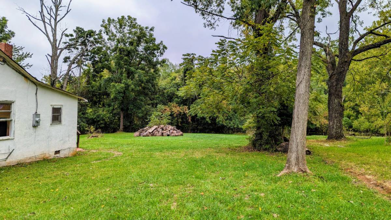 7405 Keith Rd - Photo 3 of 18