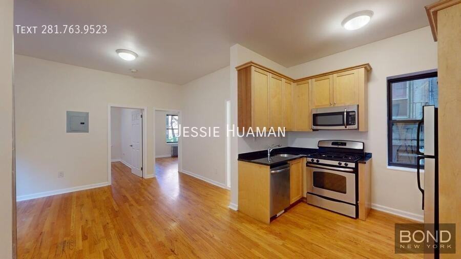 212 Grand St #2BC - Photo 2 of 9