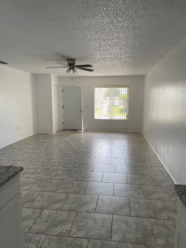 292 Winter Ridge Blvd - Photo 4 of 12