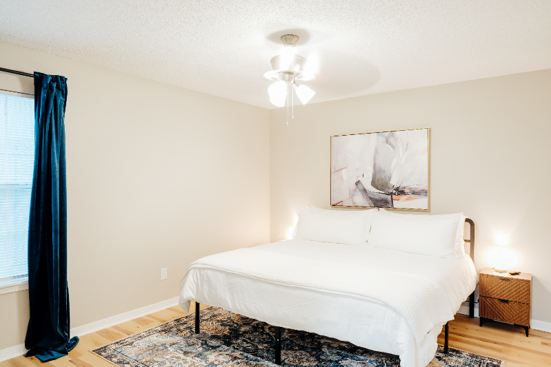 908 Dickenson Ave - Photo 2 of 17