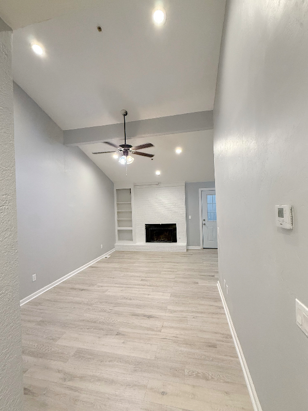 843 Nw 111th St - Photo 2 of 8