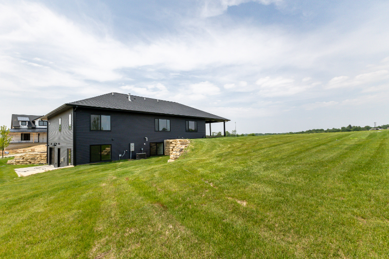 2461 Whisper Woods Lane - Photo 3 of 21