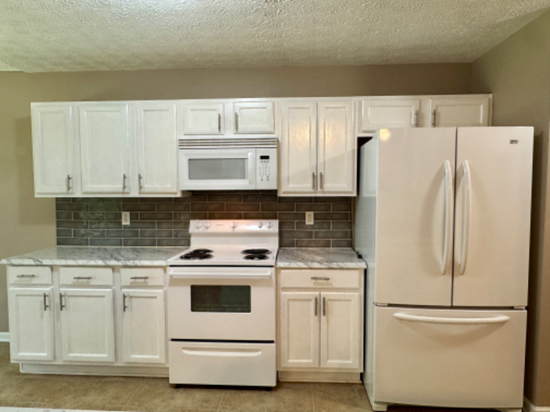 350 Bee Rd - Photo 5 of 20