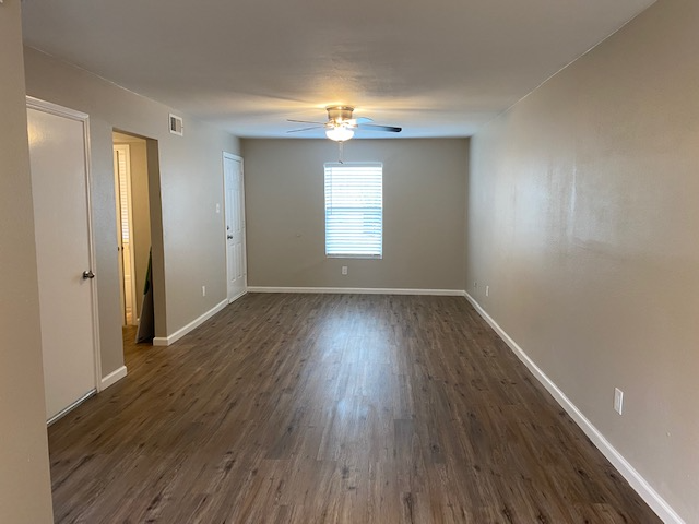 404 S Texas St - Photo 3 of 20