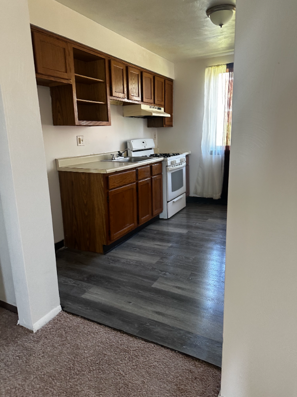 3804 Soltis Dr - Photo 2 of 9