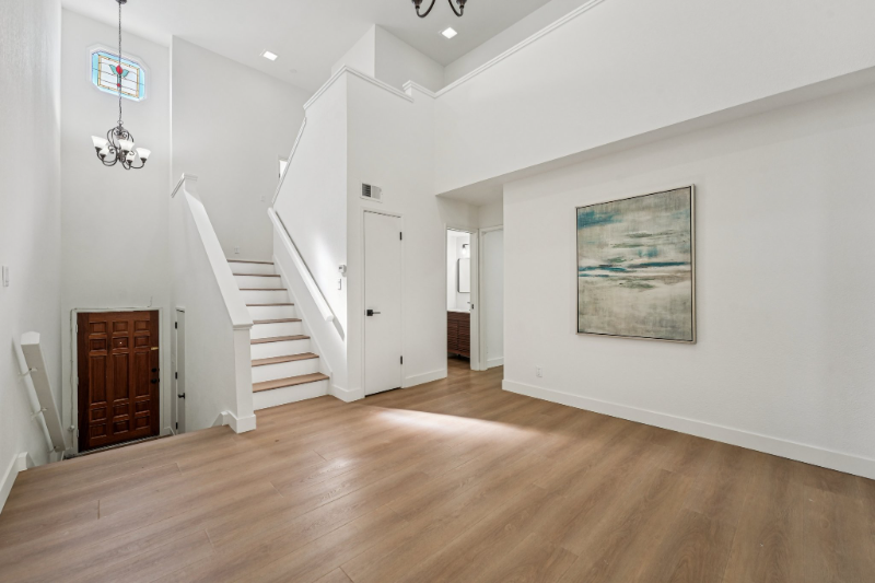 1741 Abington Ct - Photo 2 of 20