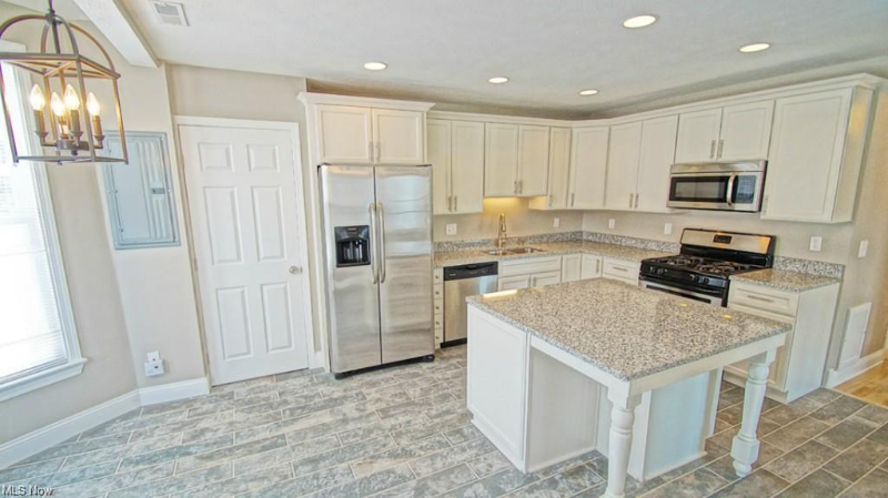 196 Vincent St #A - Photo 2 of 15