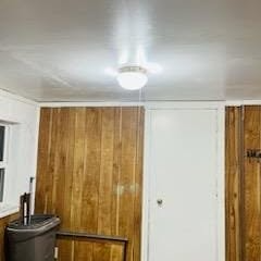 224 Center Rd - Photo 3 of 5