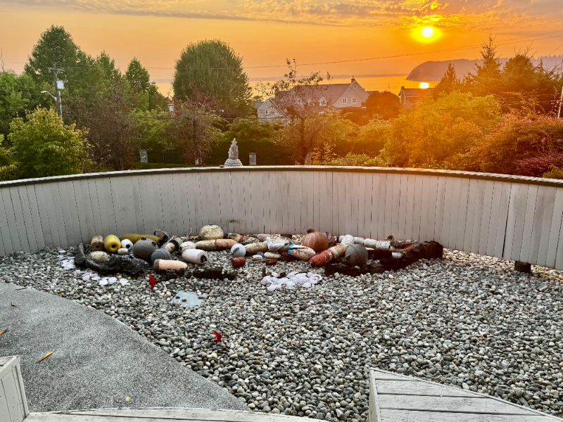 10709 Marine View Dr - Photo 2 of 14