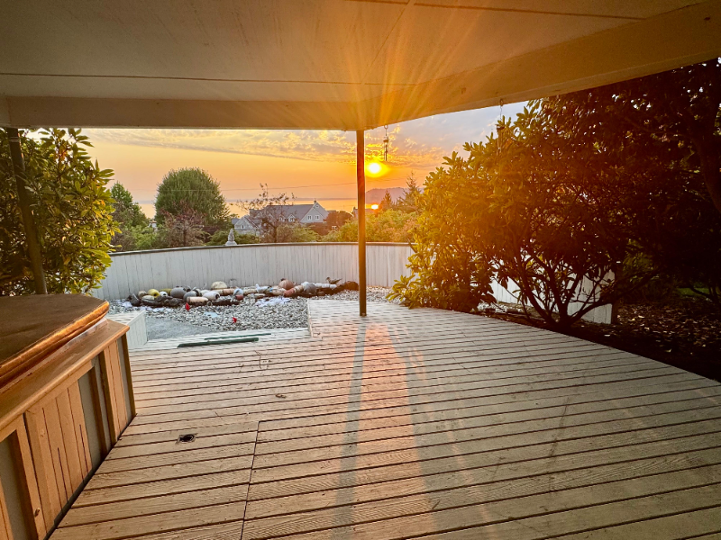 10709 Marine View Dr - Photo 3 of 14