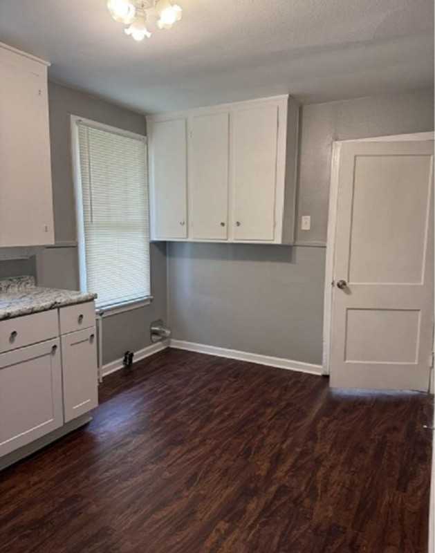 4242 Gurney Street - Photo 3 of 6