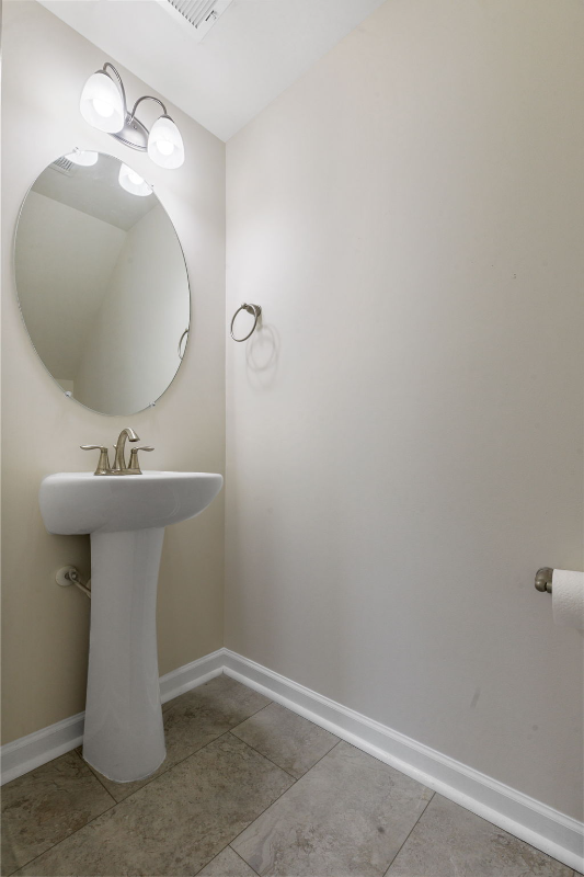 9814 Lone Cypress Ln - Photo 6 of 20