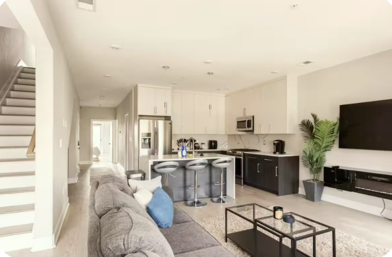 2812 Georgia Ave Nw - Photo 2 of 15