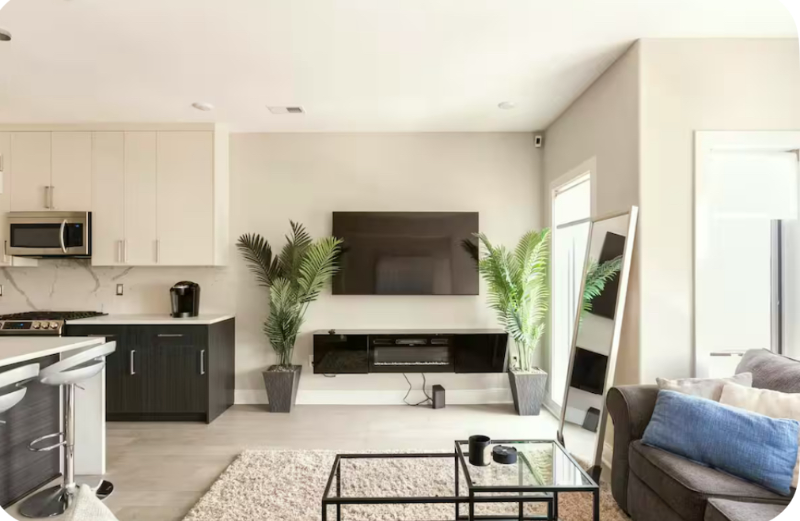 2812 Georgia Ave Nw - Photo 3 of 15