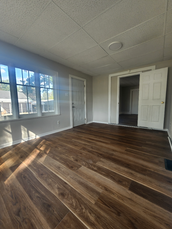 1659 N 12th St - Photo 4 of 13